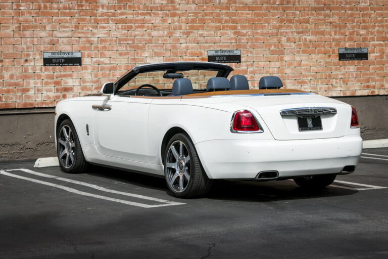 Rolls Royce Dawn white-5