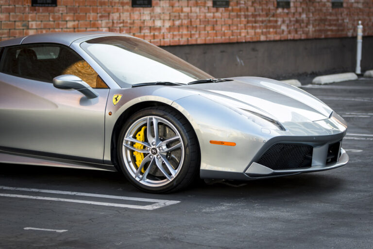 Silver-Ferrari-488-14