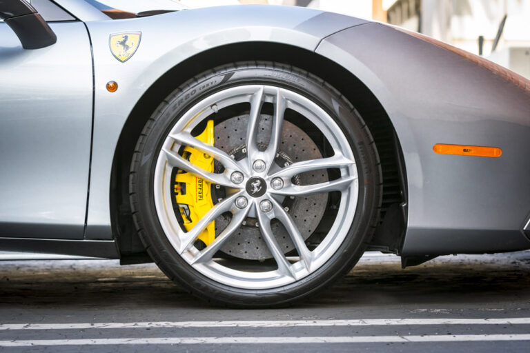 Silver-Ferrari-488-2