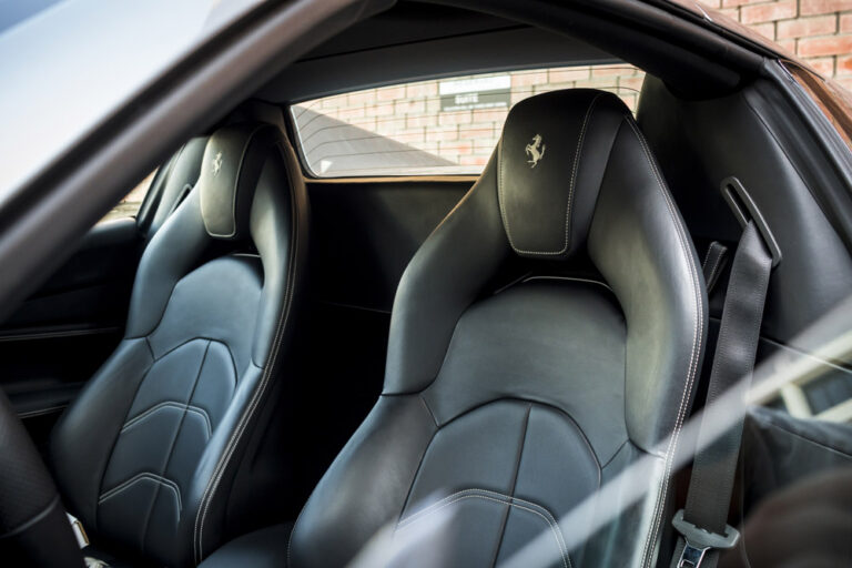 Silver-Ferrari-488-3