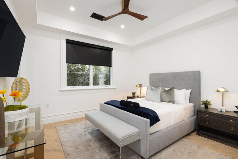 Gardner Modern - West Hollywood, 5 Bd + Office, 6 Ba, 5,506 SF, Modern, Pool-Hot Tub, Indoor-Outdoor Living, Theater-11