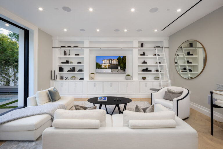 Gardner Modern - West Hollywood, 5 Bd + Office, 6 Ba, 5,506 SF, Modern, Pool-Hot Tub, Indoor-Outdoor Living, Theater-14