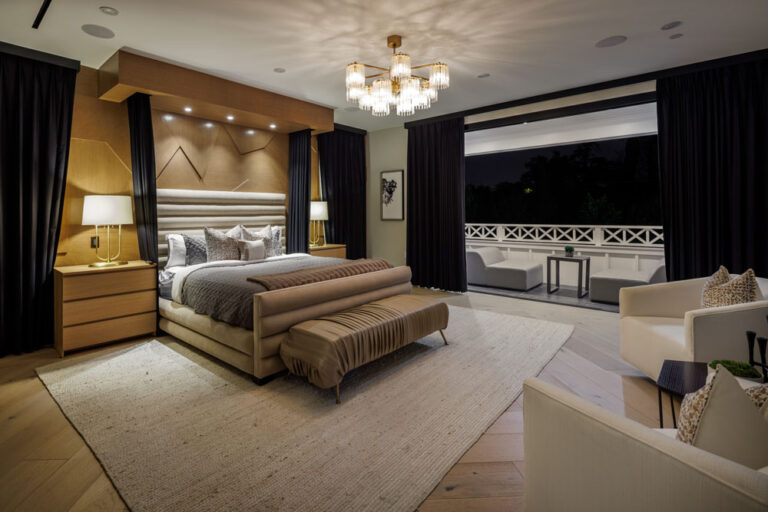 Gardner Modern - West Hollywood, 5 Bd + Office, 6 Ba, 5,506 SF, Modern, Pool-Hot Tub, Indoor-Outdoor Living, Theater-18