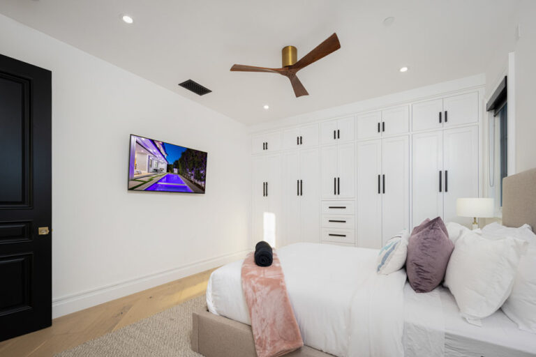 Gardner Modern - West Hollywood, 5 Bd + Office, 6 Ba, 5,506 SF, Modern, Pool-Hot Tub, Indoor-Outdoor Living, Theater-24