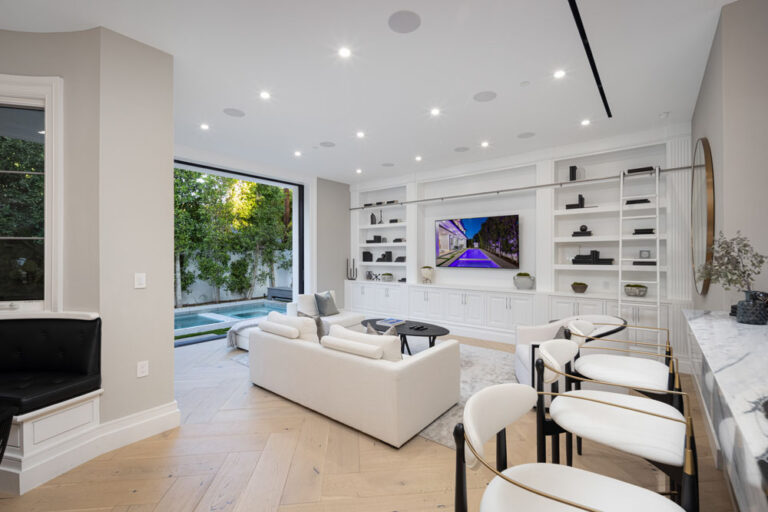 Gardner Modern - West Hollywood, 5 Bd + Office, 6 Ba, 5,506 SF, Modern, Pool-Hot Tub, Indoor-Outdoor Living, Theater-4