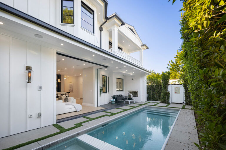 Gardner Modern - West Hollywood, 5 Bd + Office, 6 Ba, 5,506 SF, Modern, Pool-Hot Tub, Indoor-Outdoor Living, Theater-48