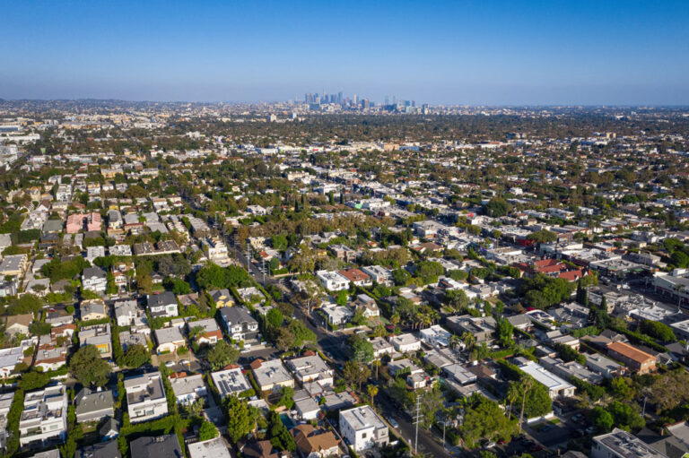 Gardner Modern - West Hollywood, 5 Bd + Office, 6 Ba, 5,506 SF, Modern, Pool-Hot Tub, Indoor-Outdoor Living, Theater-56