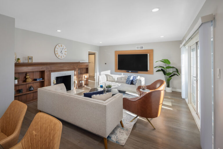 Hidden Valley Pl - Beverly Hills, 3 Bd, 4 Ba, Newly Renovated, Large Backyard, Private, Mini Basketball, Putting Green, Gym-Office, Canyon Views-22