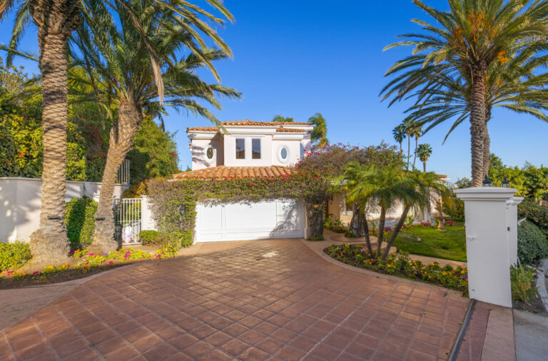 Stradella - Bel Air, 3 Bd, 4 Ba, 3,610 SF Contemporary Mediterranean Resort-Style Yard Terraces Cabana Infinity Pool-Spa Stunning Views Private-Gated -44