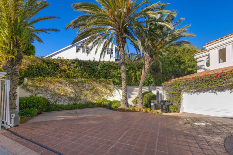 Stradella - Bel Air, 3 Bd, 4 Ba, 3,610 SF Contemporary Mediterranean Resort-Style Yard Terraces Cabana Infinity Pool-Spa Stunning Views Private-Gated -45